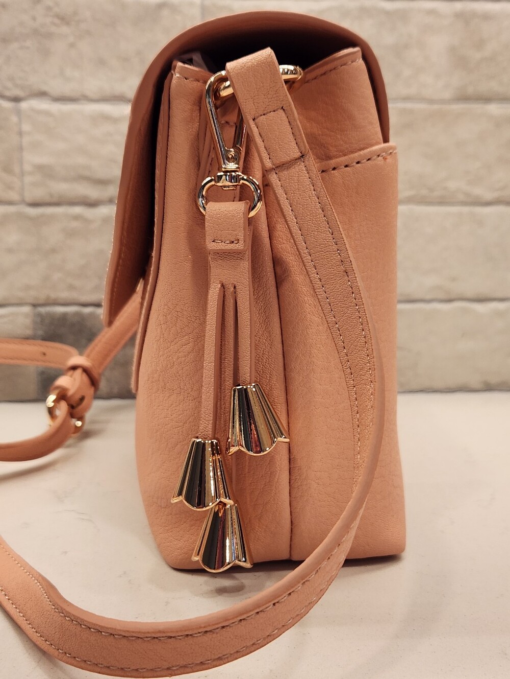 Lauren Conrad Dusty Pink Shoulder Bag - Picture 2 of 14